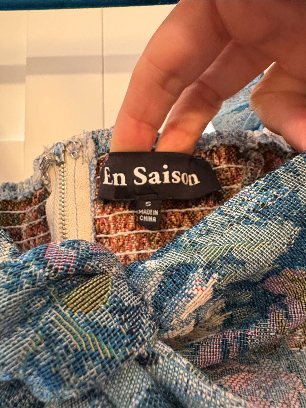 En Saison Floral Tie-Front Crop Top - Blue & Pink - Picture 2 of 3
